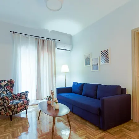 Adorable 2 Bedroom Apartment Close To Ancient Athens City Center-2